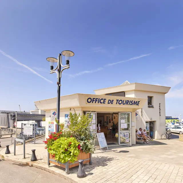 Foto der Vorderseite des Office de Tourisme de La Turballe