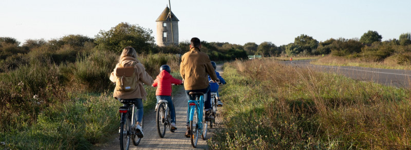 Le velo cote marais de Briere