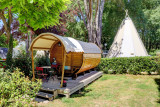 Camping de l'Etang du Pays Blanc, barrel, hébergement insolite en bois