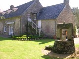 Chez Mme Brasselet - Chambres d'hôtes à Saint-Molf en Brière - le jardin et le puit