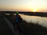 Fat Bike - Adventure 44 Guérande - couché de soleil dans les marais salants