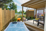 Premium 2 personnes avec Spa et aperçu mer - camping de la Baie