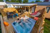 PREMIUM 4 personnes avec spa - camping de la Baie