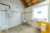 Sanitaires cabine PMR - Camping de la Baie