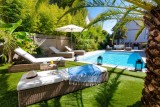 chambre-d-hote-la-baule-le-pouliguen-guerande-piscine-soleil-jardin-exotique-detente-calme-luxe-haut-de-gamme-guest-and-house-1584494