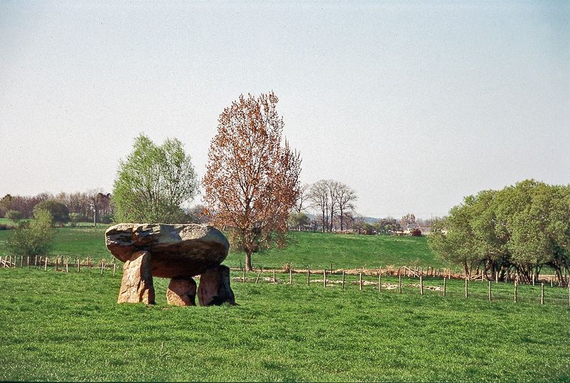 Dolmen de la Roche aux loups