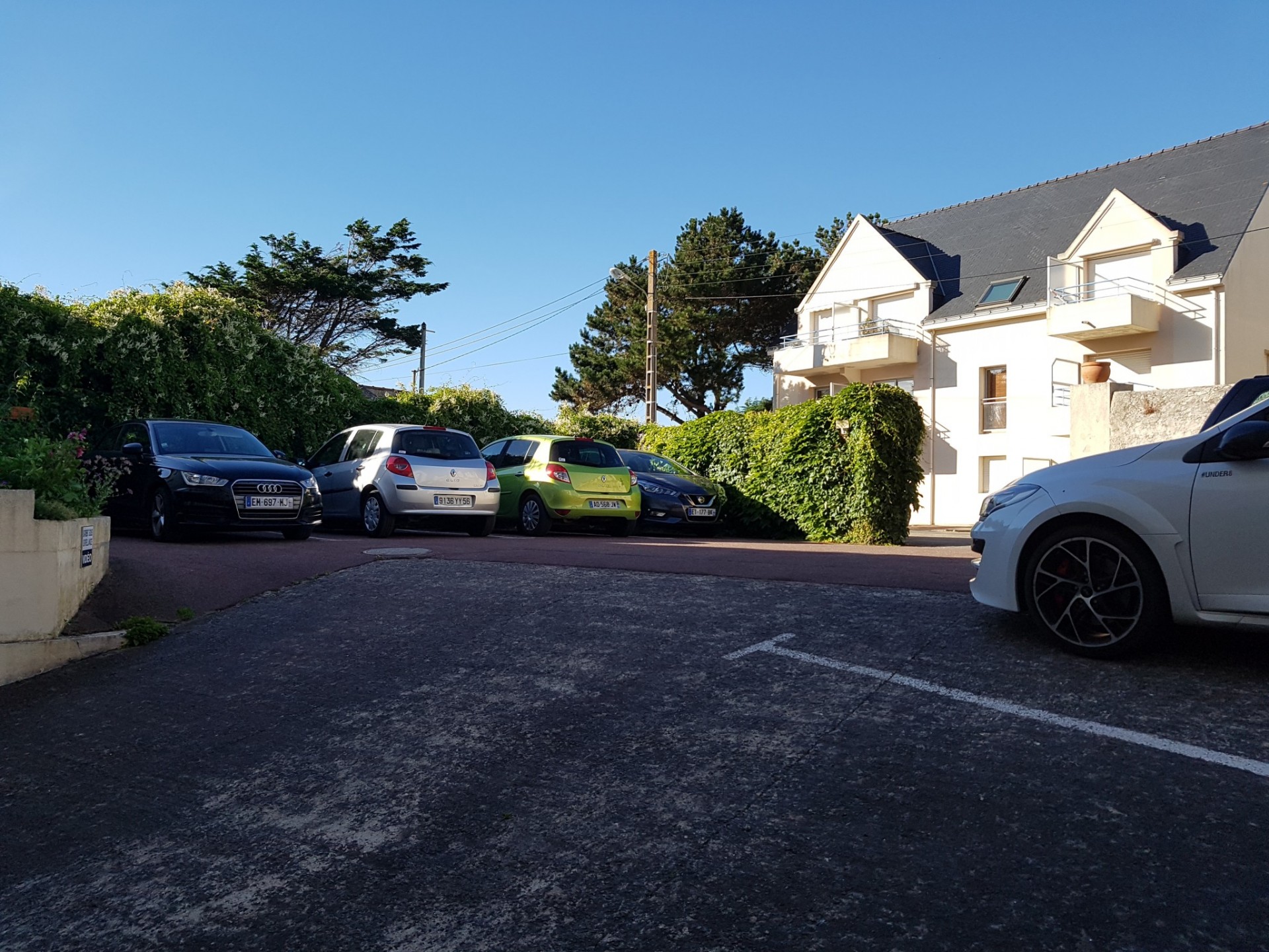 La Turballe - Hôtel Face Mer Les Chants d'Ailes - Parking clients