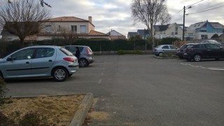 labaule-parking-cimetiere-1351659