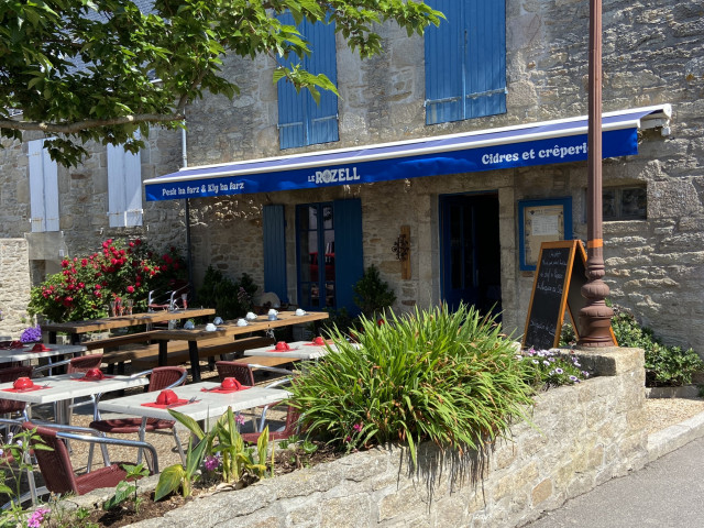 Le Rozell Crêperie table bretonne - Piriac sur Mer - terrasse