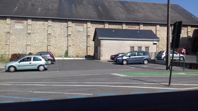 parking-la-poste-1555055