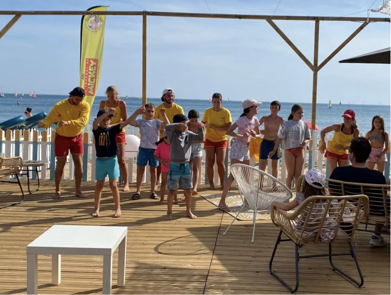 01- Club de plage : Rendez-vous à la plage La Baule 01- Club de plage : Rendez-vous à la plage La Baule