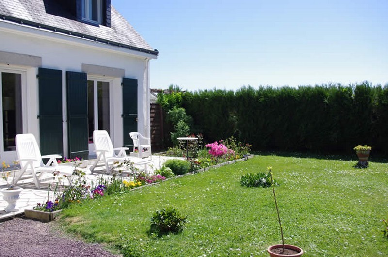 Extérieur Au jardin fleuri - Chambres d'hôtes - Saint-Lyphard