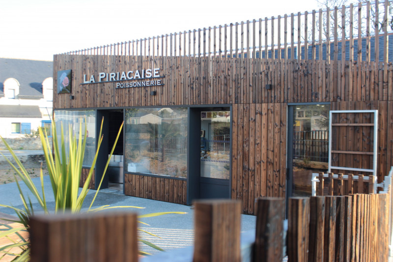 la-piriacaise-piriac-sur-mer-exterieur-poissonnerie-traiteur-produits-mer-crustacés