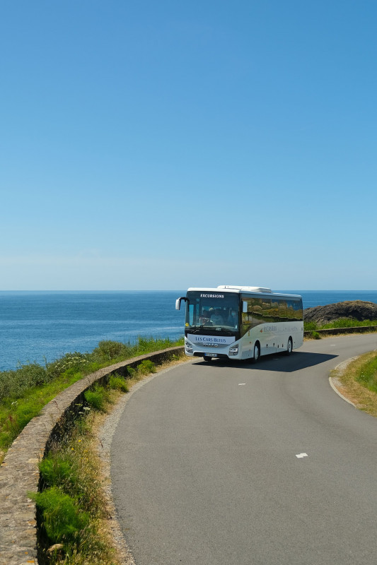 Les Cars Bleus - Excursions en cars - Le Palais - Belle Ile en Mer