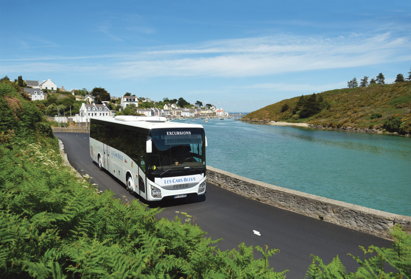Les Cars Bleus-Locatourisle - Belle-Ile-en-Mer Les Cars Bleus-Locatourisle - Belle-Ile-en-Mer