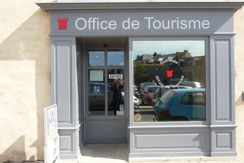 Office de Tourisme de Guérande Cité médiévale Façade