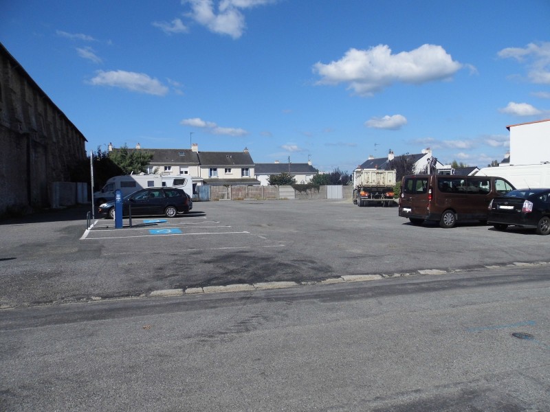 Car park - Des Salorges