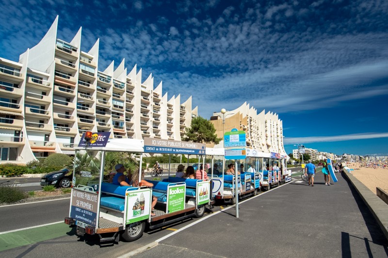 Petit train touristique - Front de mer - la Baule