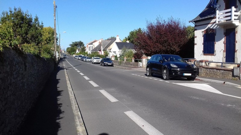 Car park - Rue des Etaux