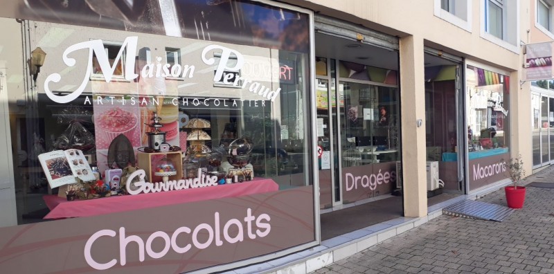 vitrine chocolaterie Perraud