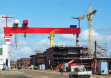 Des blocs sur l’aire de prémontage attendent d’être assemblés