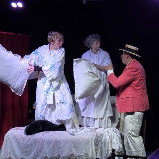 Pénestin - Théâtre - Feu la mère de Madame