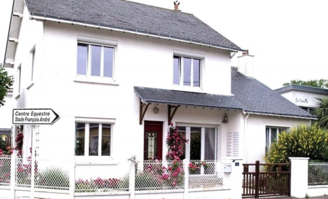 Location de vacances - Villa Les Rosières - Mme Zayonnet - Exterieur maison
