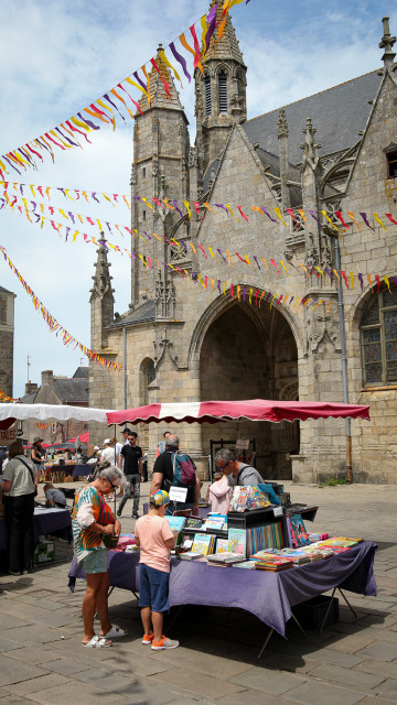 Marché des Bouquinistes - Guérande