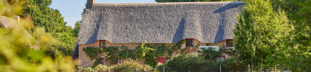 Visite scolaires des chaumières du village de Kerhinet