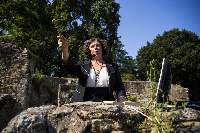 Visite théâtralisée Château à Vendre par la compagnie Colin Muset