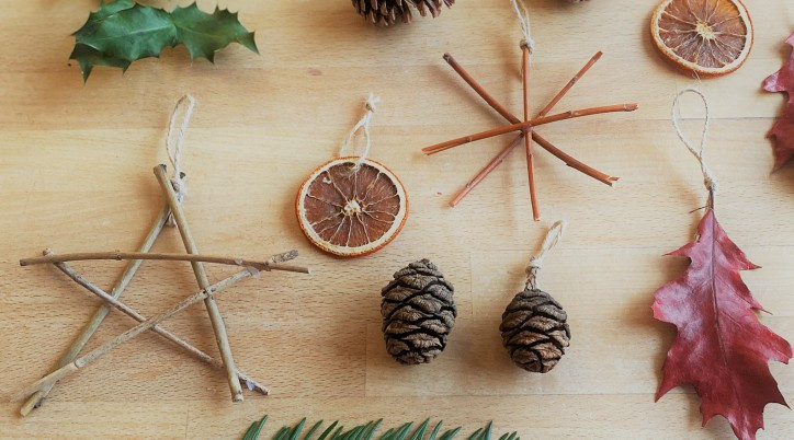 Atelier de fabrication de décorations de Noël au naturel – Village de Noël de Kerhinet