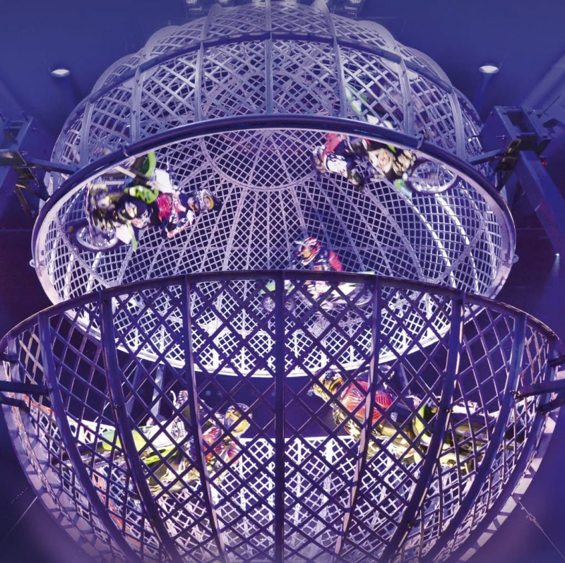 Cirque Zavatta Douchet - Guerande Motos Cage