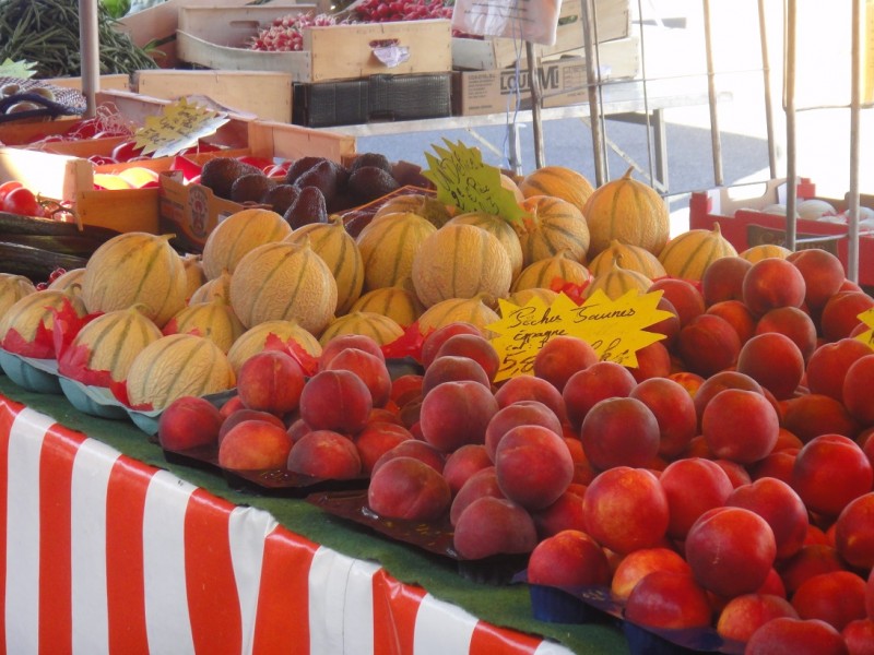 Traditional market in Batz-sur-Mer