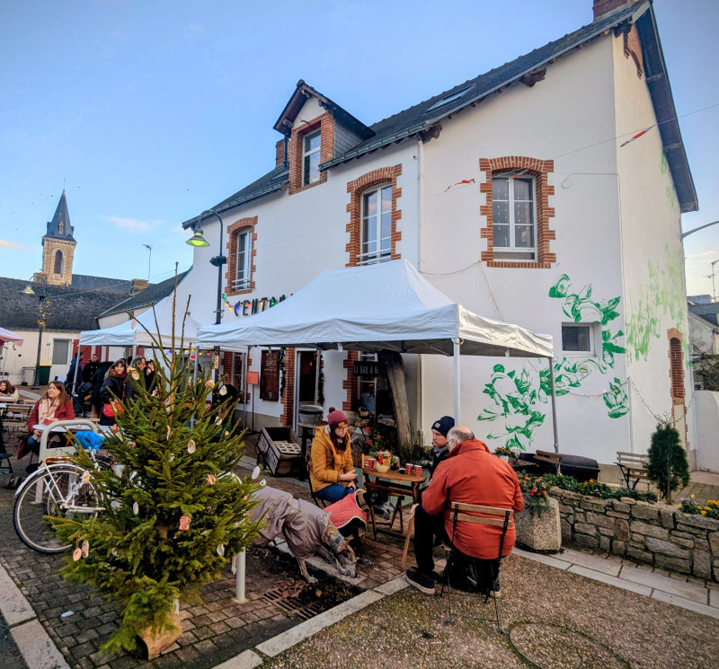 exterieur-central-noel-2599056 exterieur-central-noel-2599056