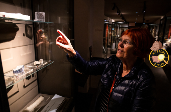 femme objet musée visite