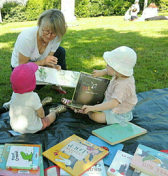 Lecture à la coulée verte - Guérande