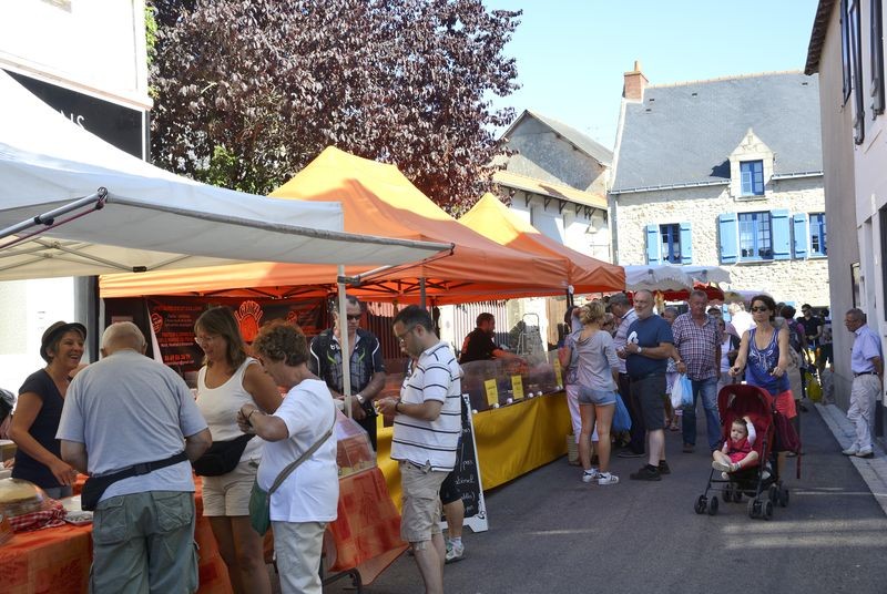 The market of  Le Pouliguen