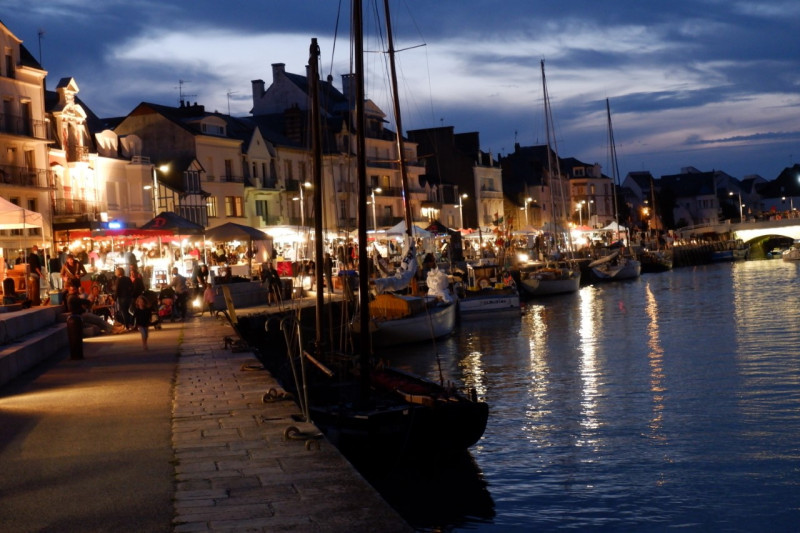 Marché nocturne juillet et aout au Pouliguen