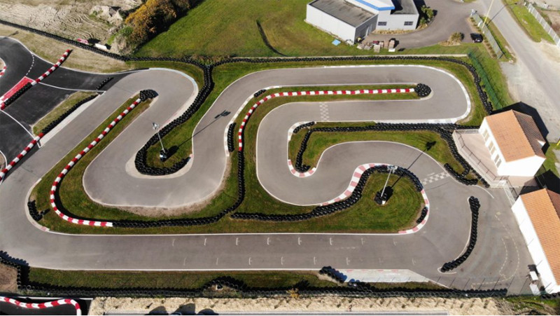 racing-kart-jade-a-saint-michel-circuit-junior-2040591-2595903