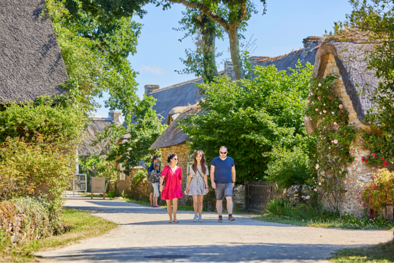 Visite scolaire du Village de Kerhinet