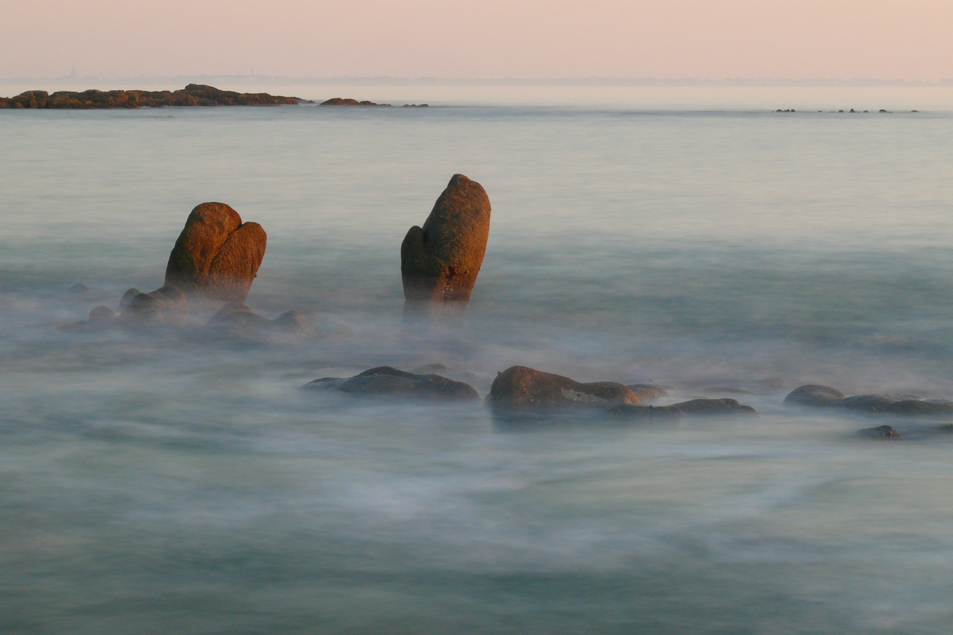 Piriac-sur-Mer - Les dents de Madame zwei ausgewaschene Felsen in Form von Zähnen - © Bruno Schoch